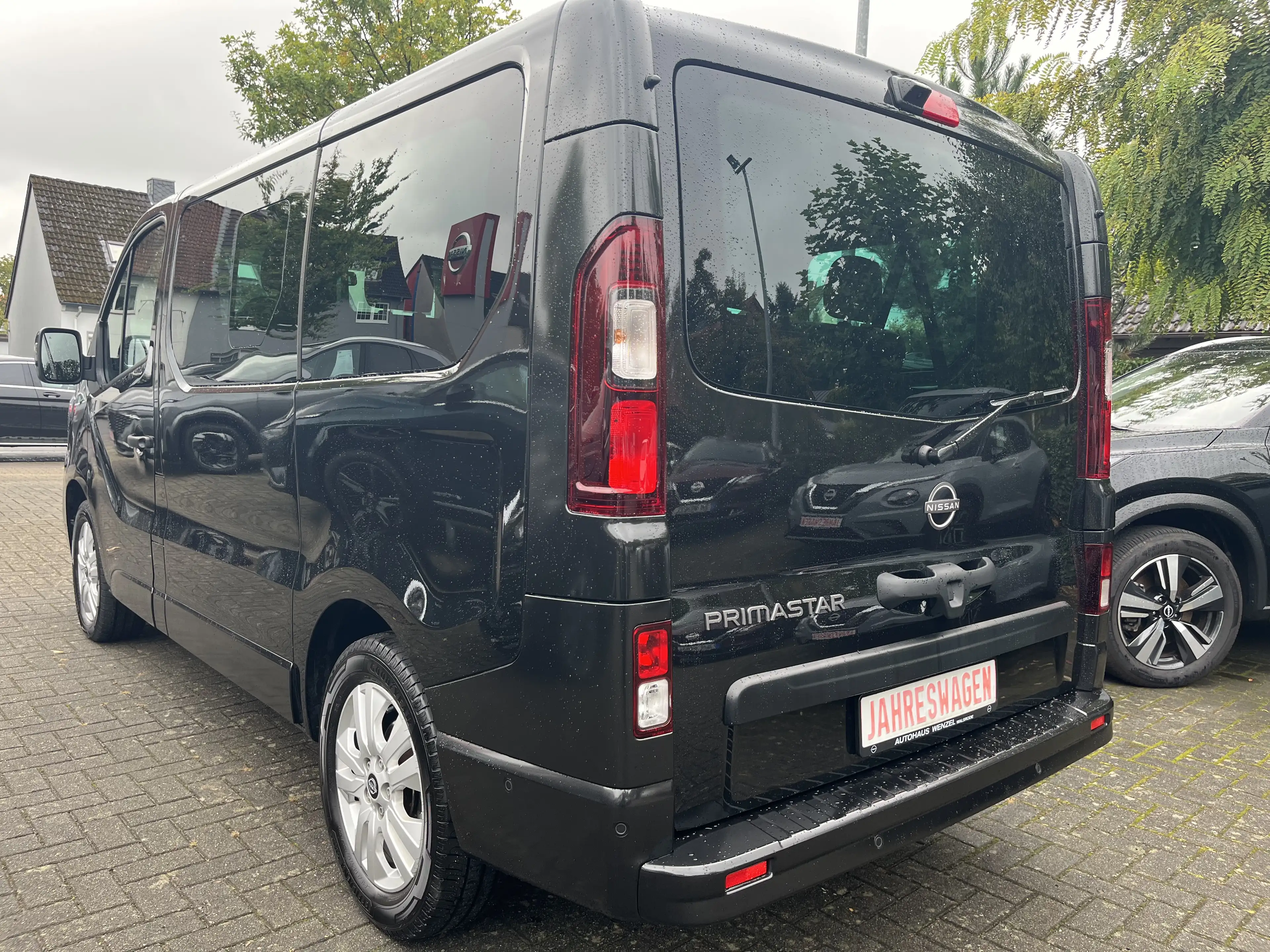Nissan Primastar L1H1 2,8t Kombi Tekna DCT 8 Sitze — photo 10