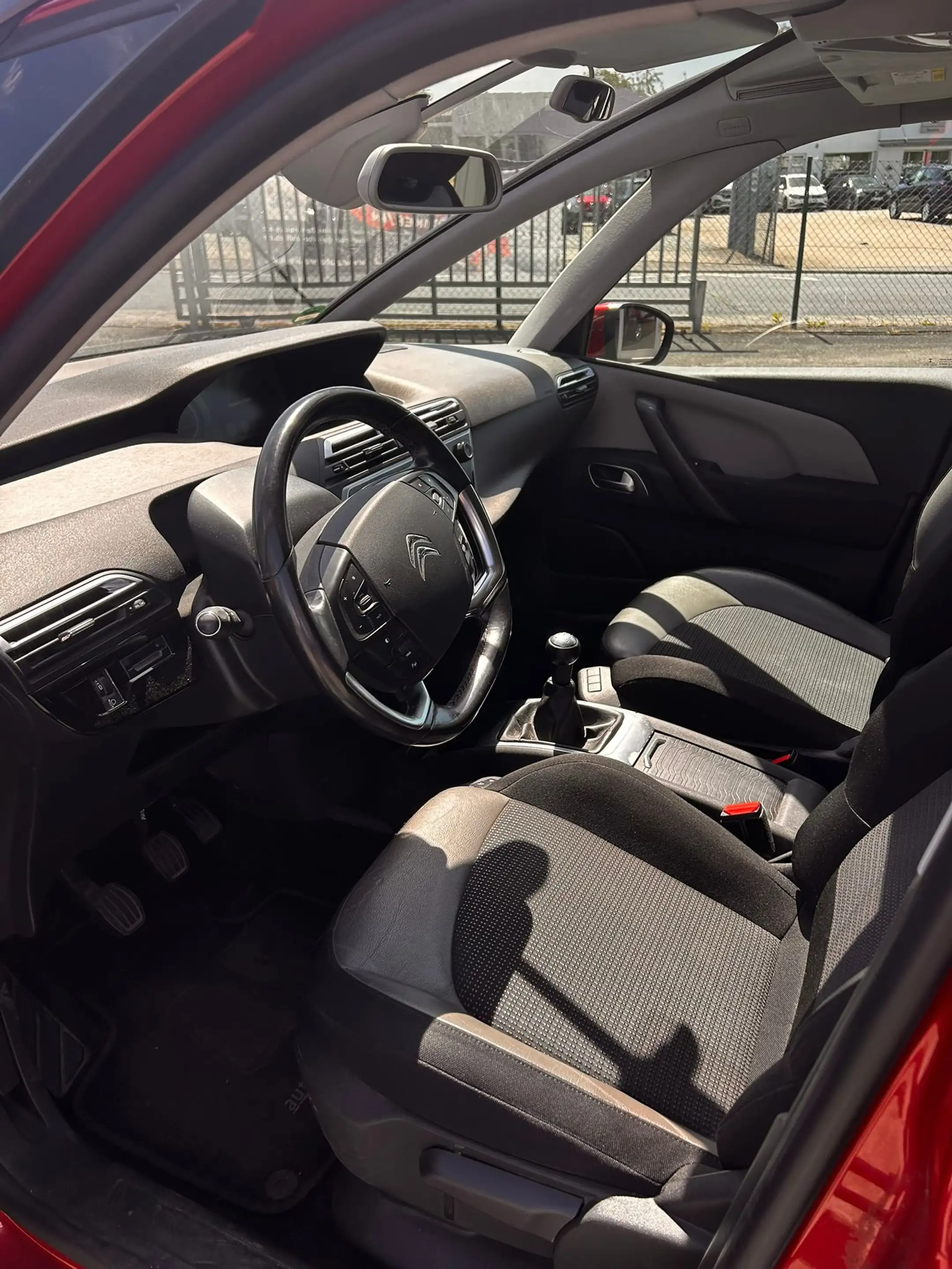 Citroen Grand C4 Picasso VTi 120 Intensive — photo 14