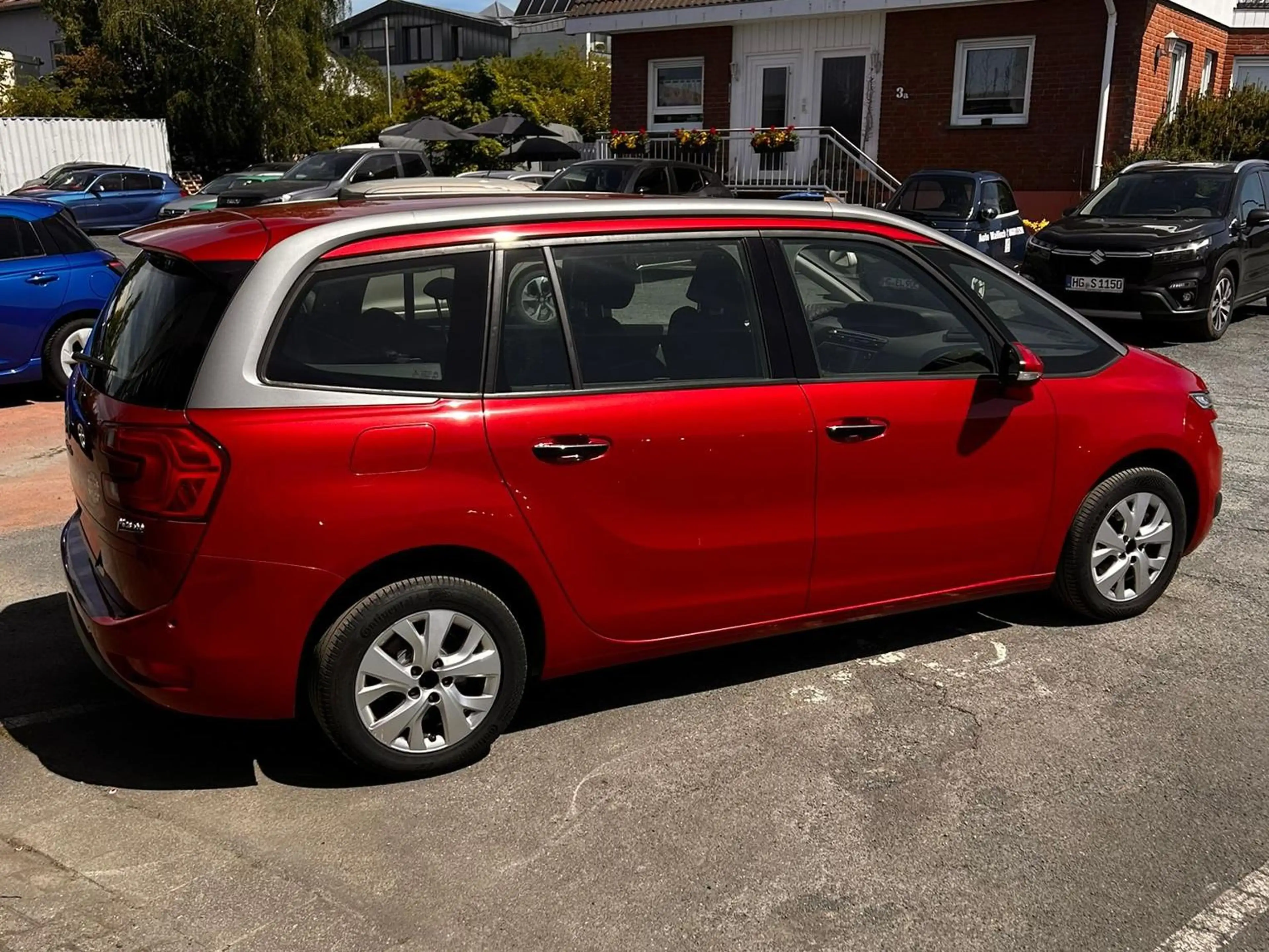 Citroen Grand C4 Picasso VTi 120 Intensive — photo 7