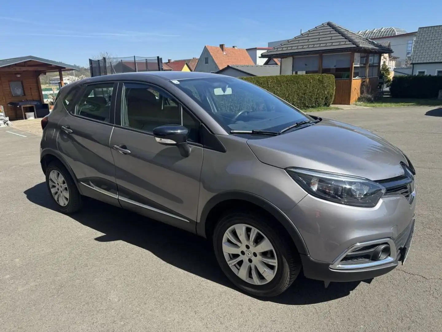 Renault Captur Expression - nur 23000km TOP!! Grau - 2