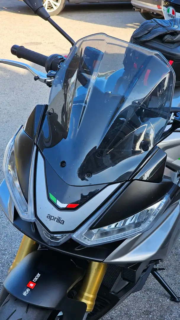 Aprilia Tuono Aprilia Tuono 1100 V4 2022 Szary - 1