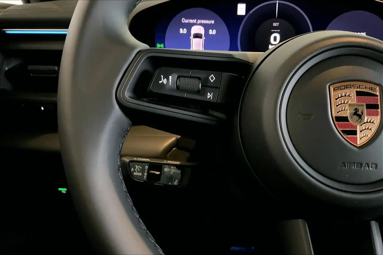 Porsche Macan снимка Porsche Macan