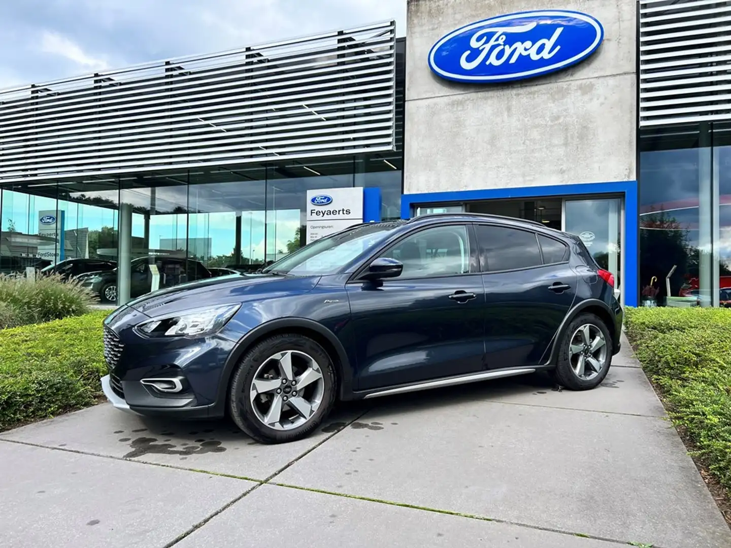 Ford Focus ACTIVE 1.0 ECOBOOST 125PK - AUTOMAAT - Winter pack Blau - 1