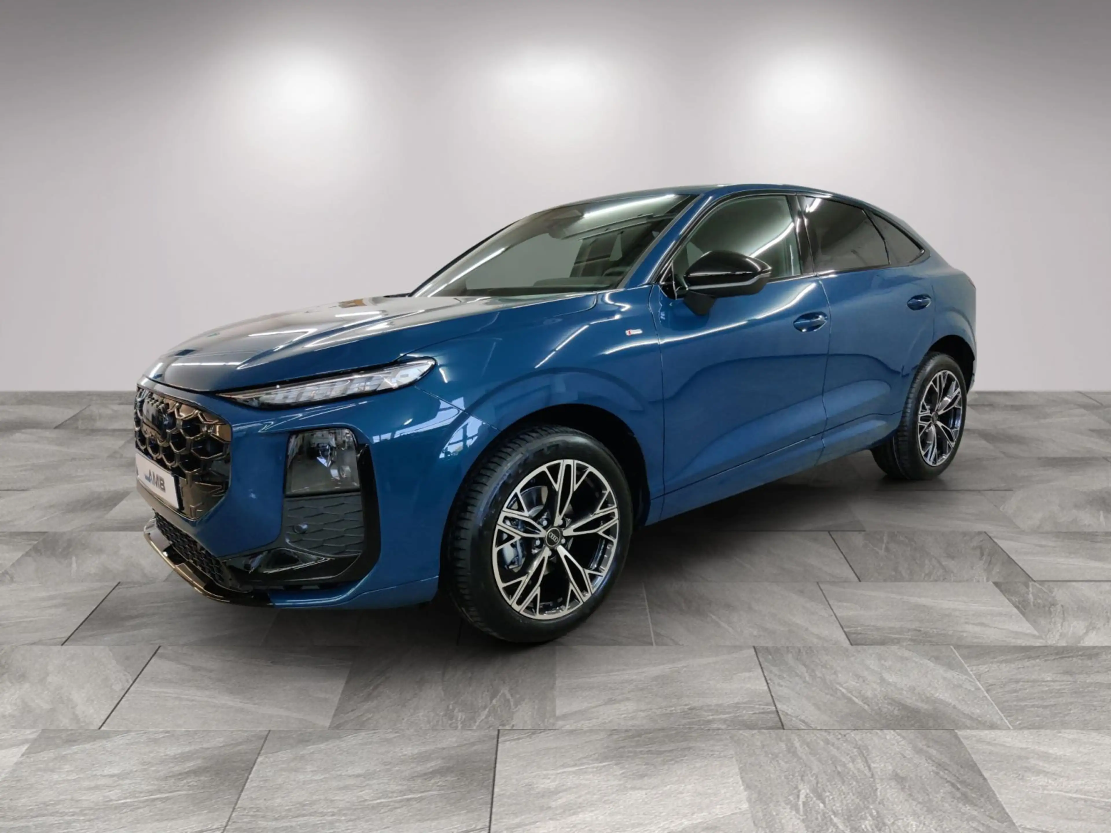 Audi Q3 S line TFSI neues Mod./Matrix/Tech+ — photo 2