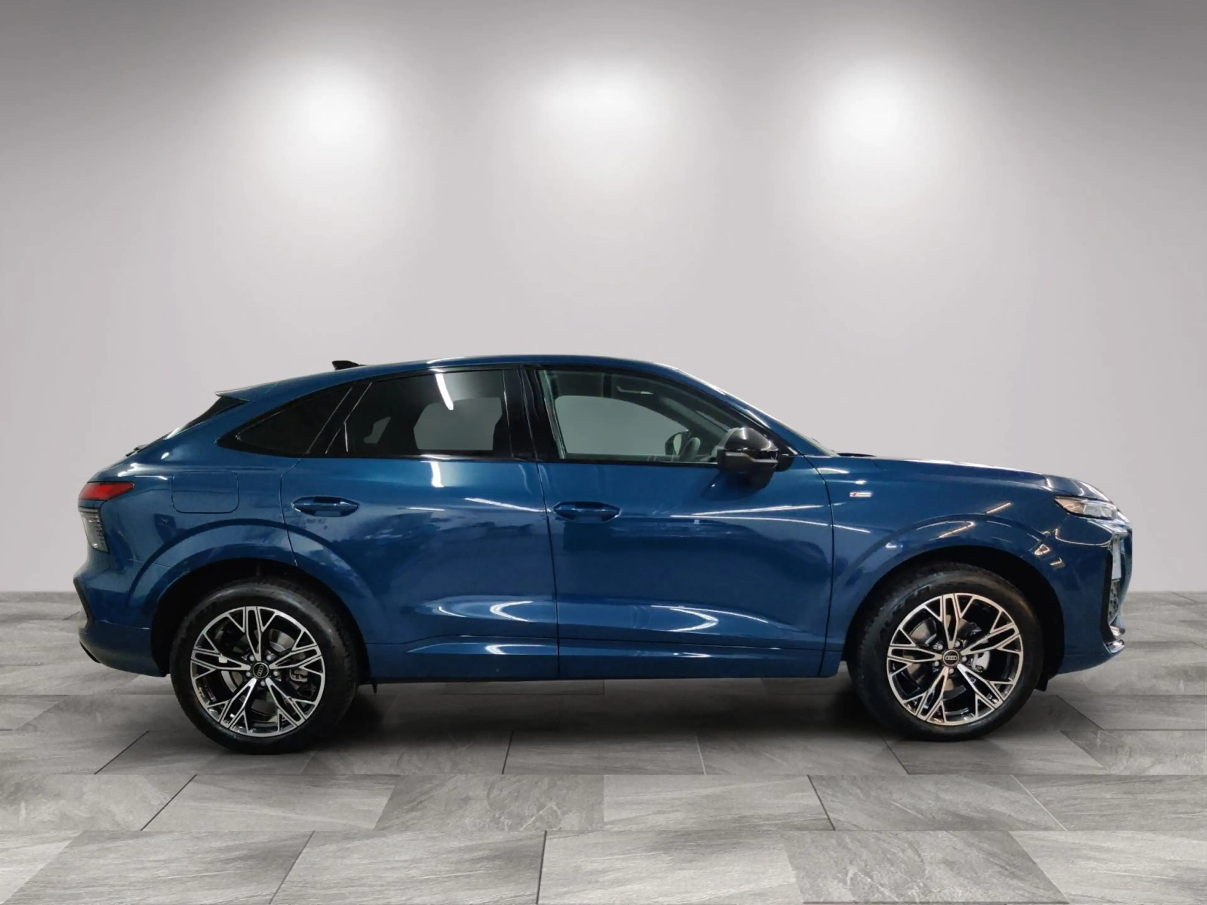 Audi Q3 S line TFSI neues Mod./Matrix/Tech+ — photo 5