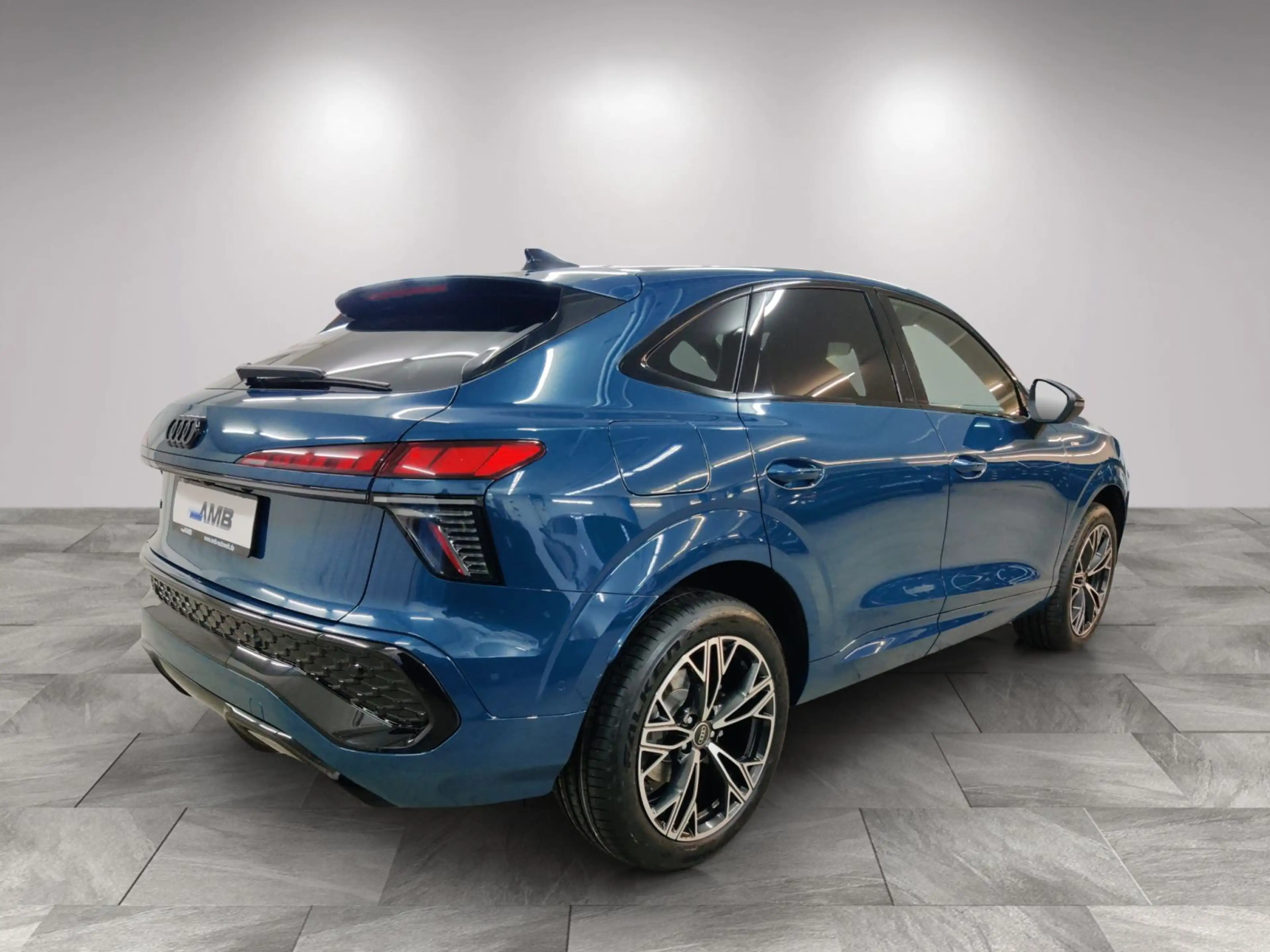 Audi Q3 S line TFSI neues Mod./Matrix/Tech+ — photo 3