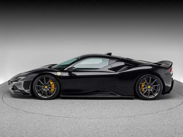 Ferrari SF90 Stradale