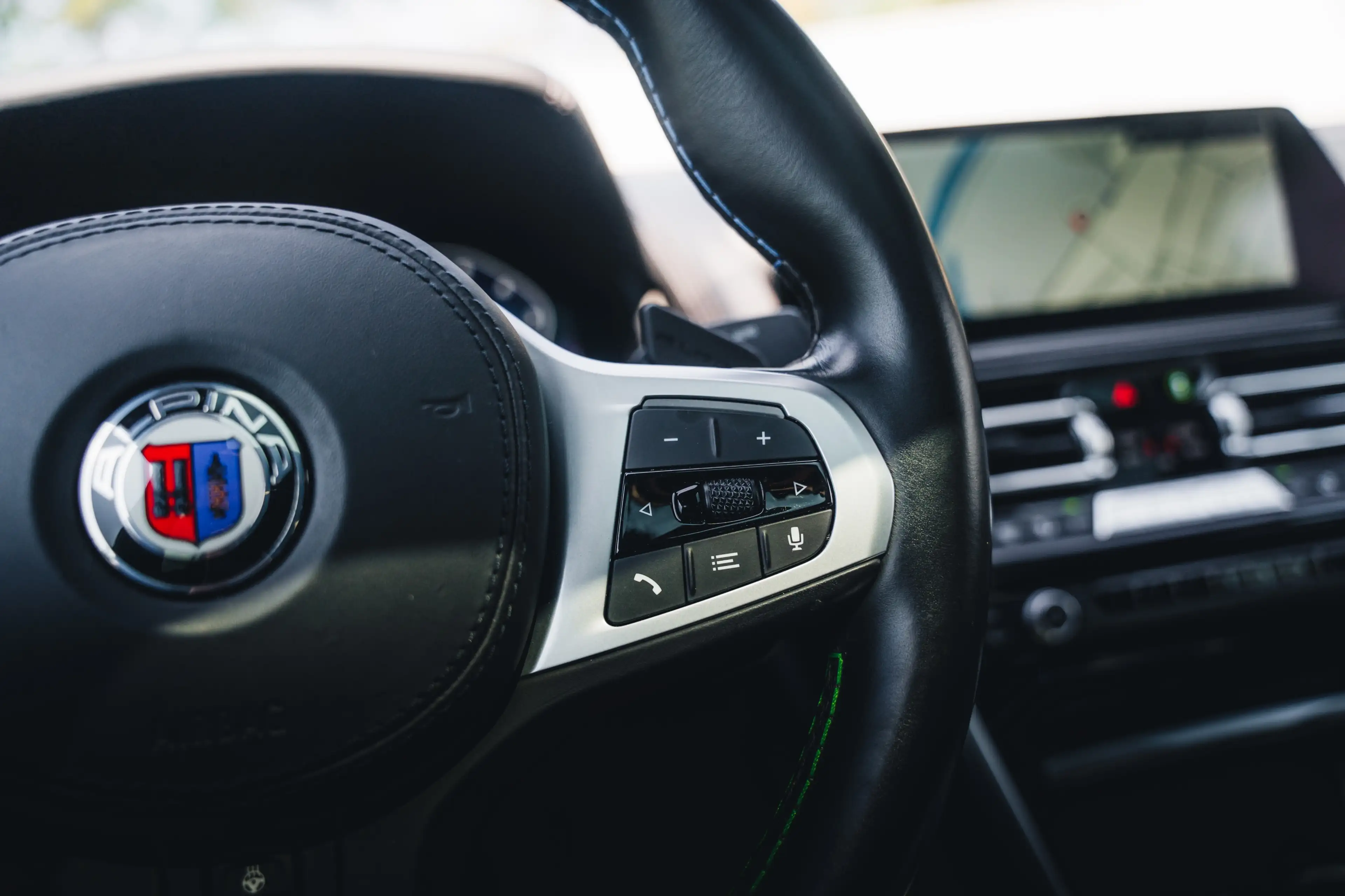 Alpina B8 Gran Coupé / Bowers & Wilkins / Panoramic roof — photo 14