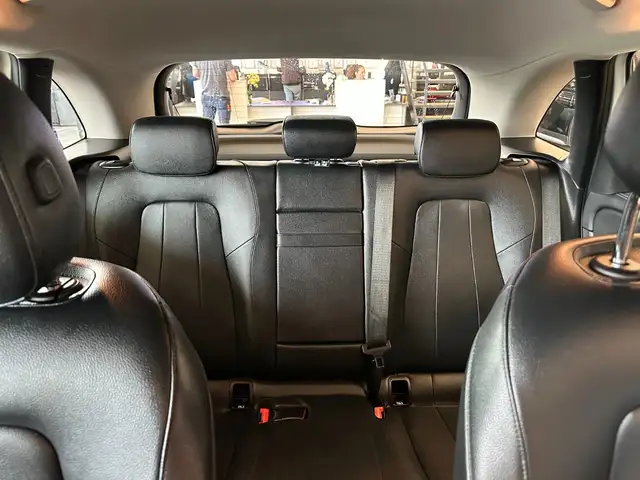 Mercedes-Benz B Class view 12