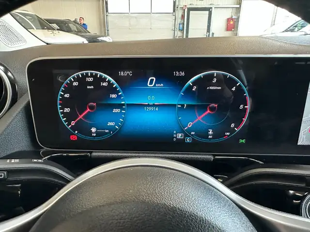 Mercedes-Benz B Class view 13