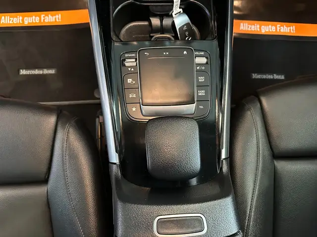 Mercedes-Benz B Class view 11