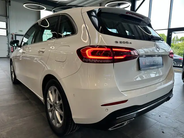 Mercedes-Benz B Class view 5