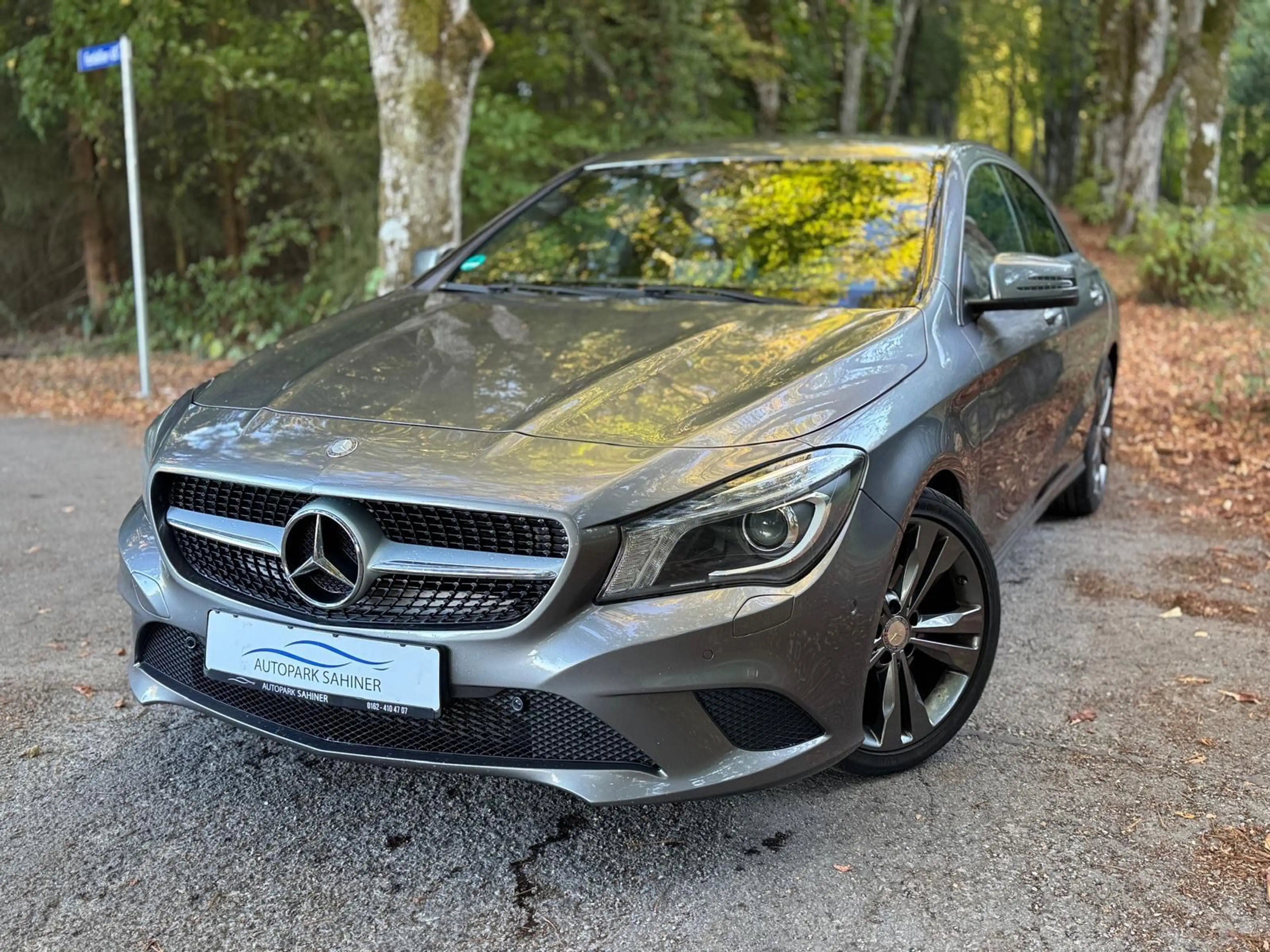 Mercedes-Benz CLA 180 *TEMP*KLIMA*PDC*AHK