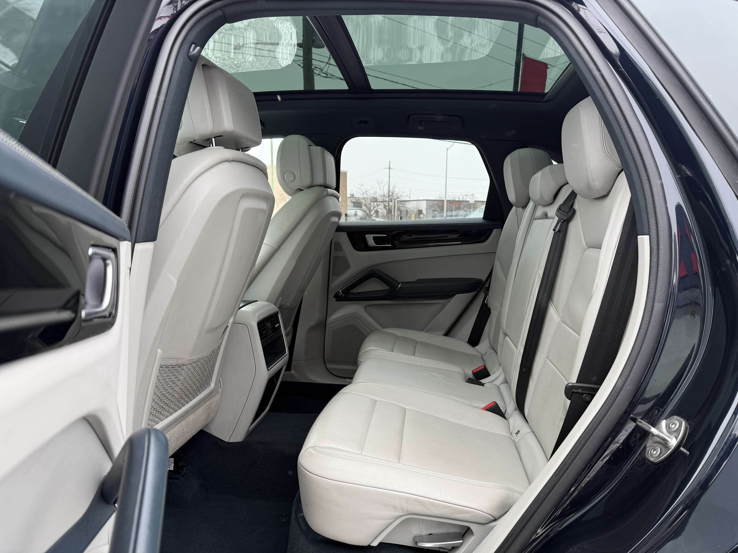 used 2021 Porsche Cayenne car, priced at $48,950