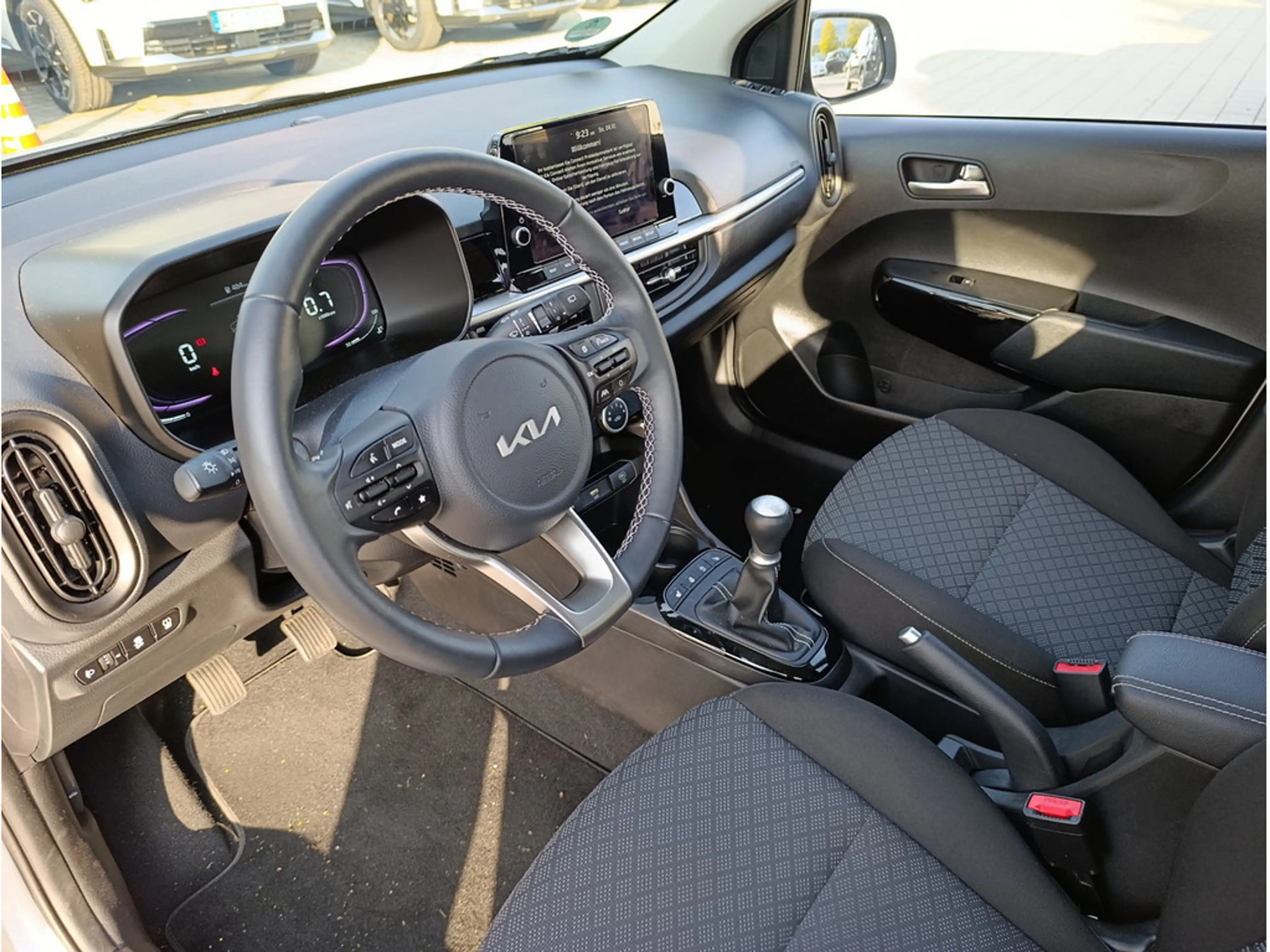 Kia Picanto Vision 1.0 MT — photo 6