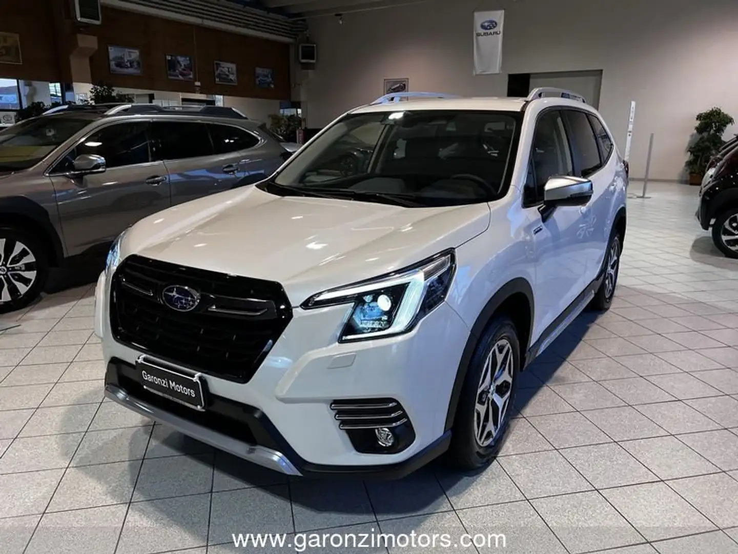 Subaru Forester 2.0 e-Boxer MHEV CVT Lineartronic Style Bianco - 1
