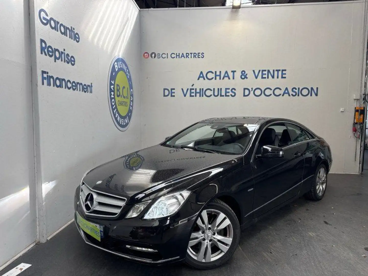 Mercedes-Benz E 350 350 CDI BE AVANTGARDE EX 7GTRO%2B Schwarz - 1