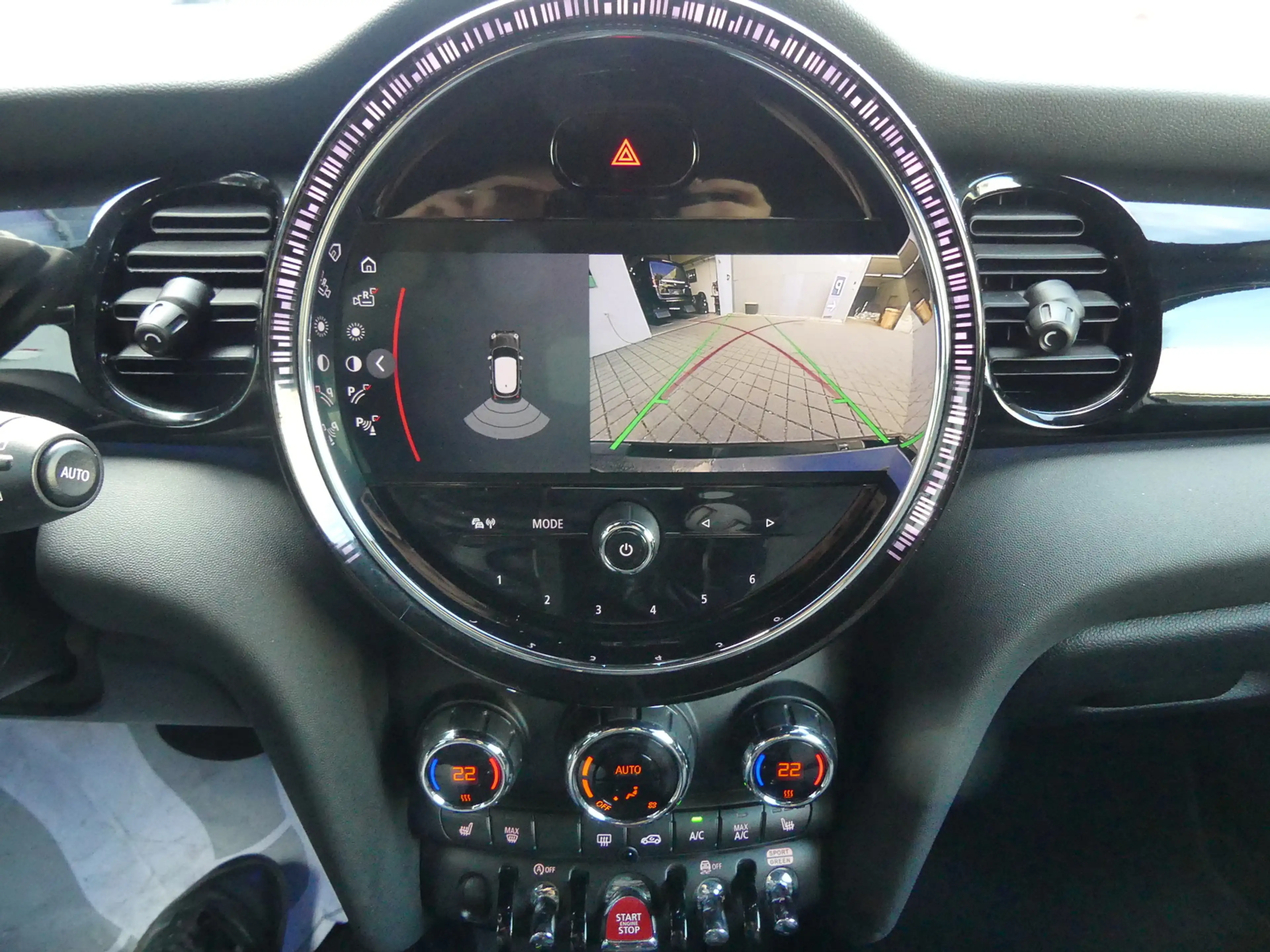 MINI One Mini 5-trg. Classic Trim LED/NAVI/KAM — photo 5