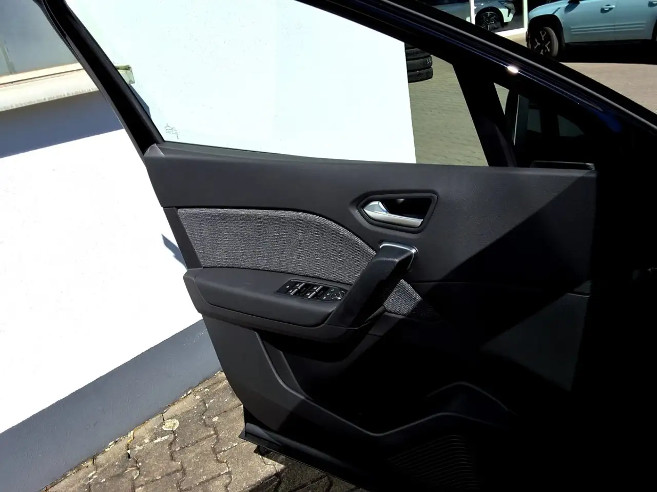 Renault Captur MILD HYBRID 140 TECHNO NAVI/KLIMAAUTO/CARPLAY/SHZ/ 16