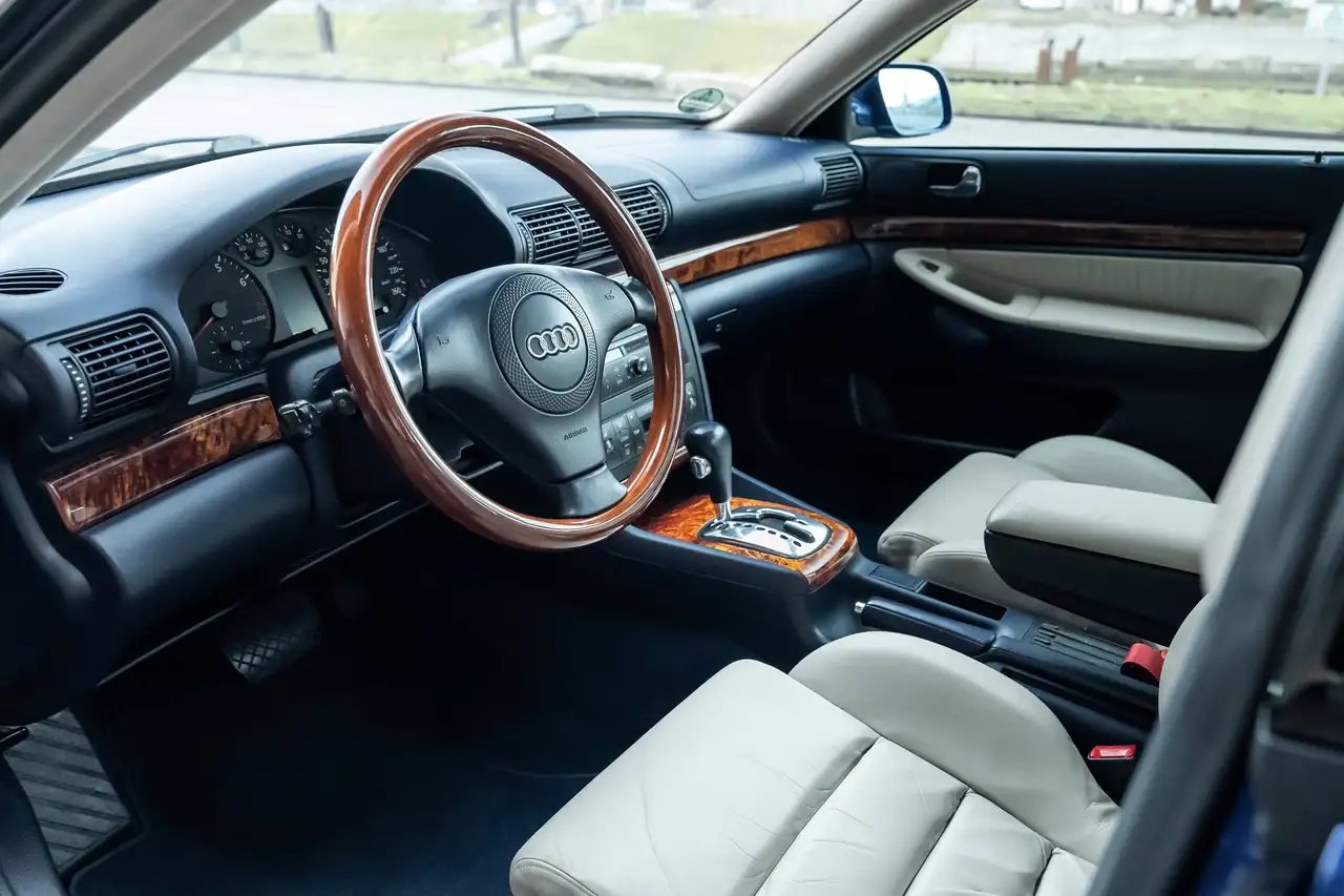 Audi A4 2,4 S4 I Bose I Recaro I Holz I Leder I Xenon I Klima I Kleiner A8, foto 8