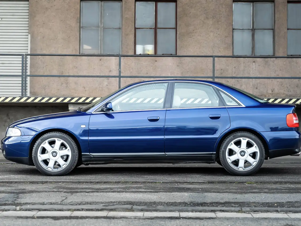 Audi A4 2,4 S4 I Bose I Recaro I Holz I Leder I Xenon I Klima I Kleiner A8, foto 5
