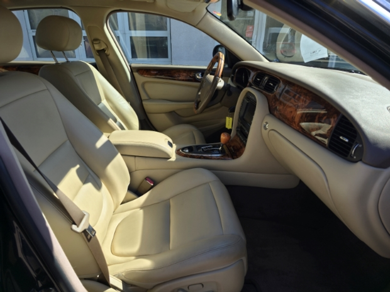 Jaguar XJ 6 3.0 — photo 10