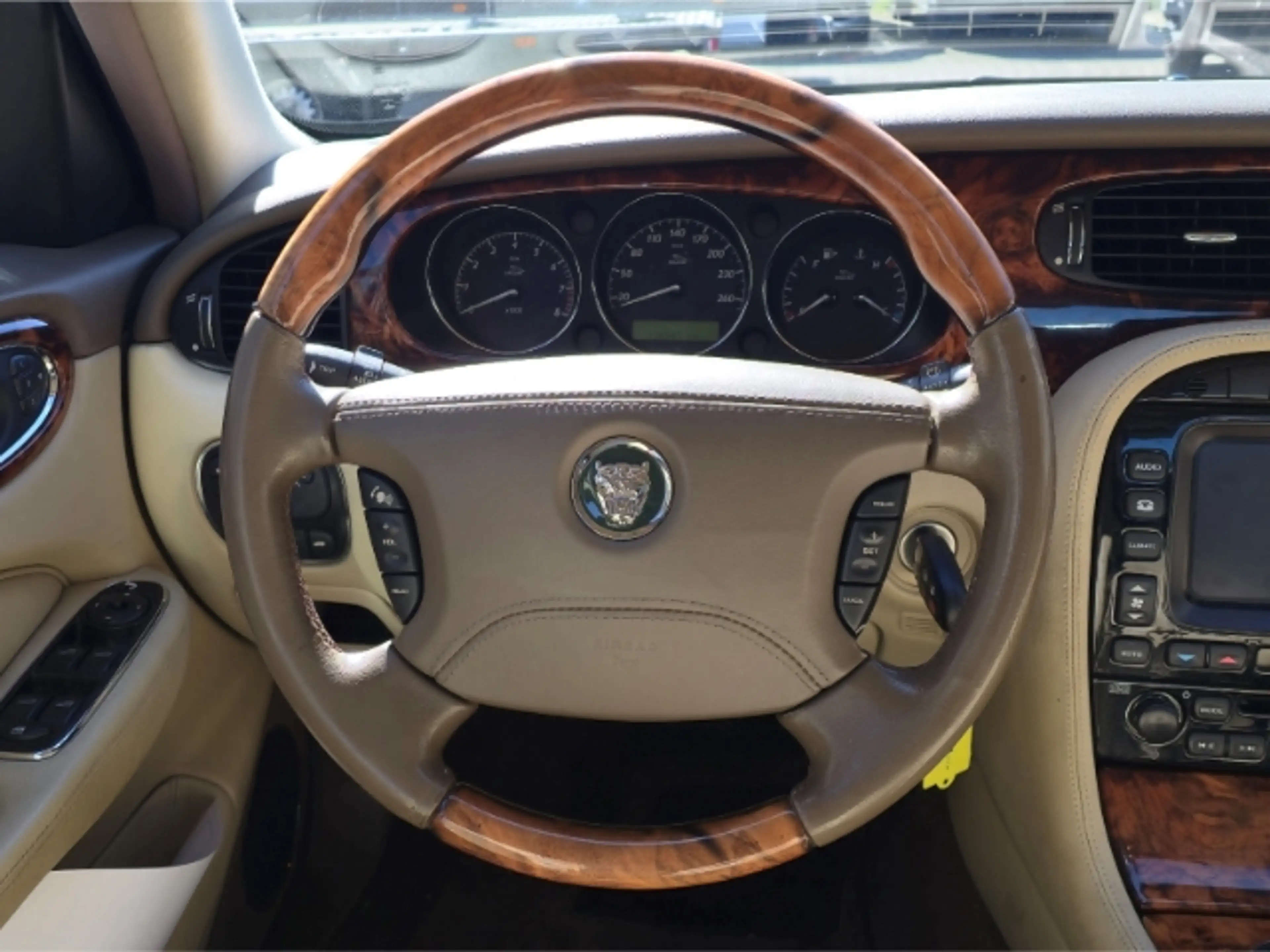 Jaguar XJ 6 3.0 — photo 12