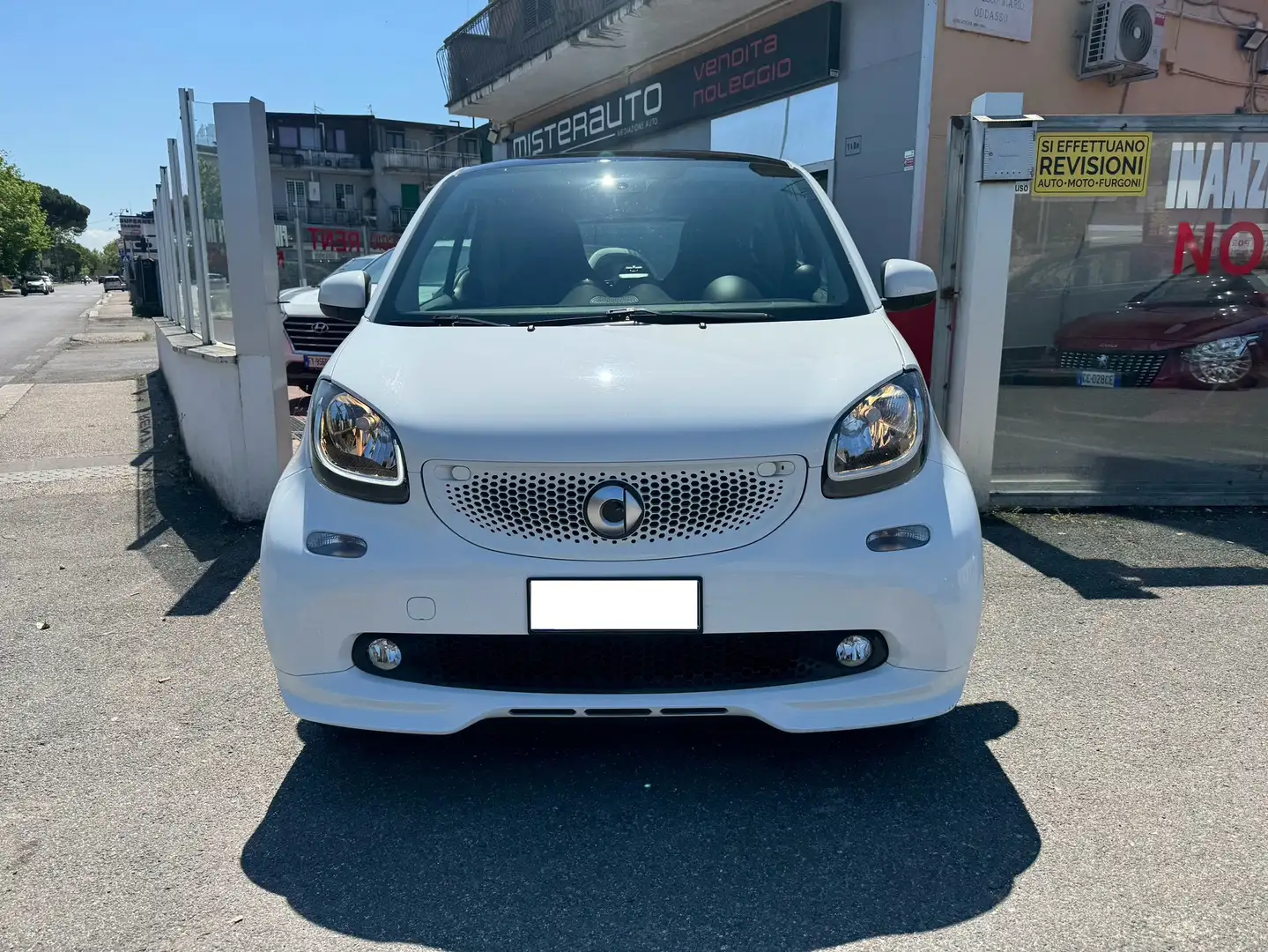 smart forTwo 0.9 Turbo 90cv Pack Brabus Alb - 2