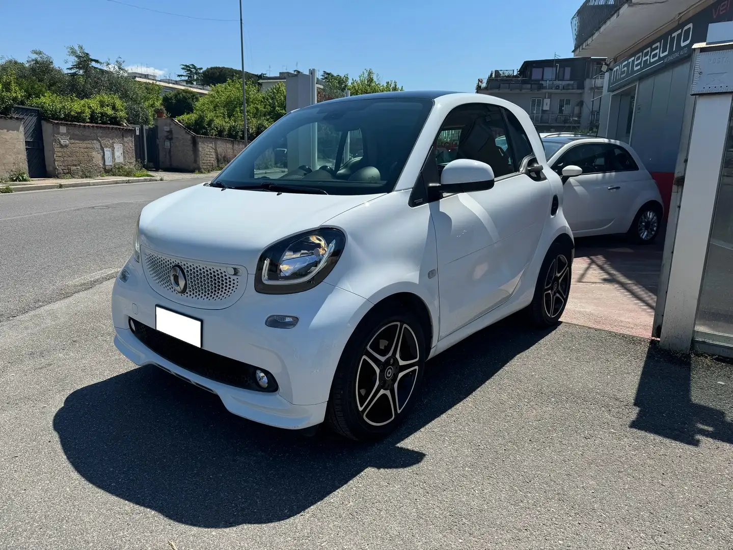 smart forTwo 0.9 Turbo 90cv Pack Brabus Alb - 1