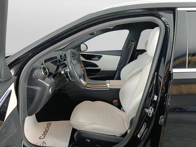 Mercedes-Benz C-Class view 8