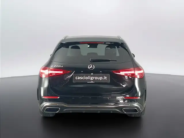 Mercedes-Benz C-Class view 5