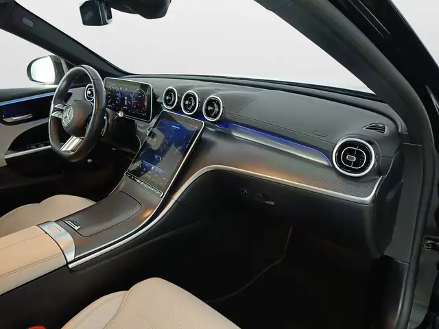 Mercedes-Benz C-Class view 10