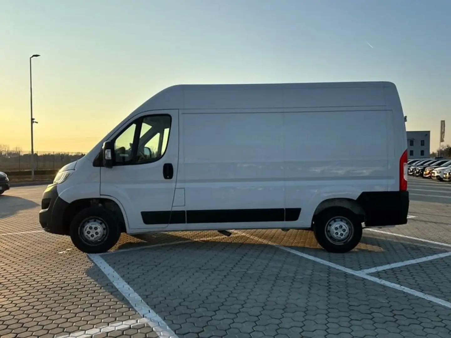 Opel Movano Cass. Al. 35 L2 BlueHDi 140 S&S Bianco - 2