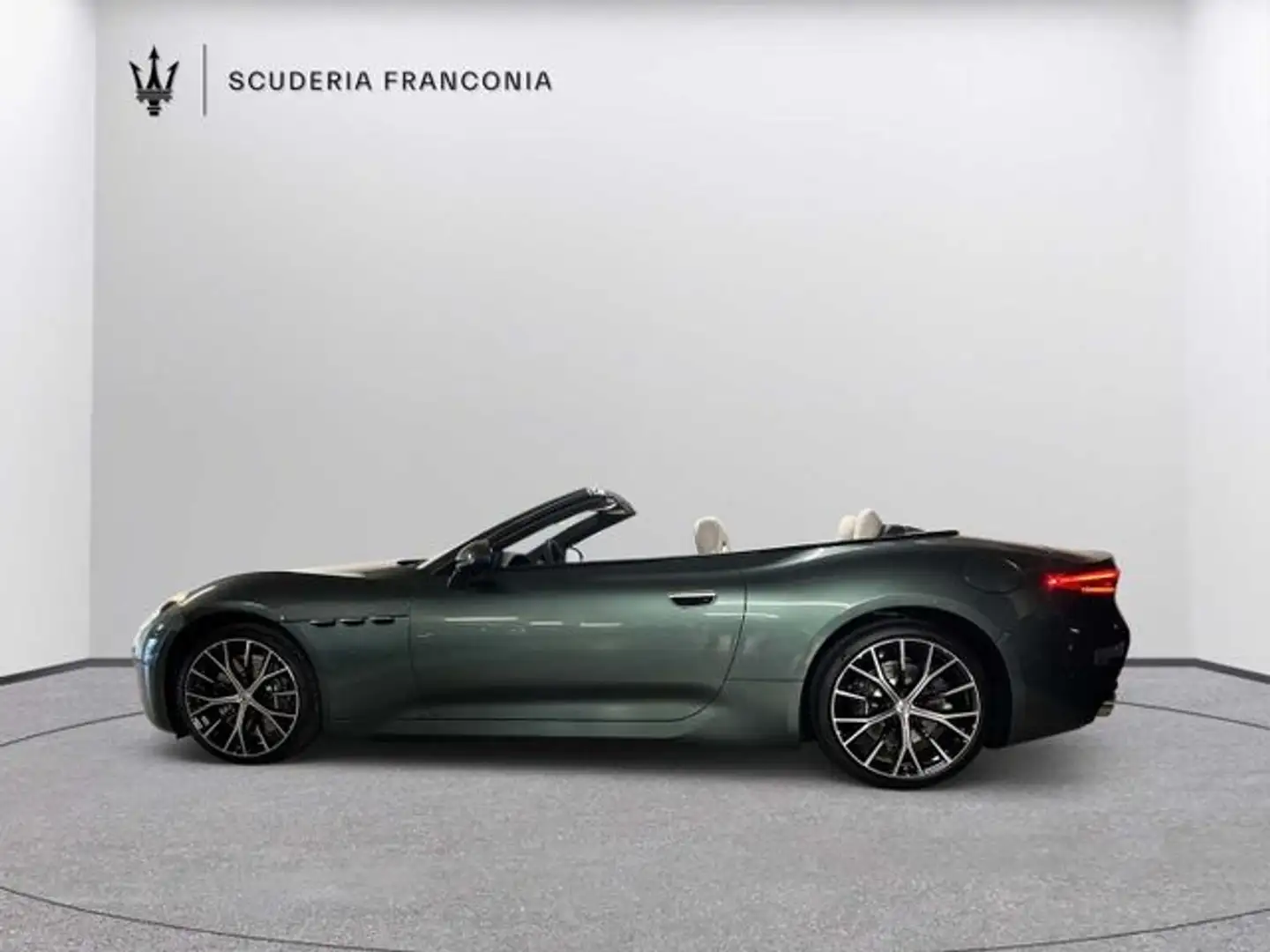 Maserati GranCabrio Grün - 2