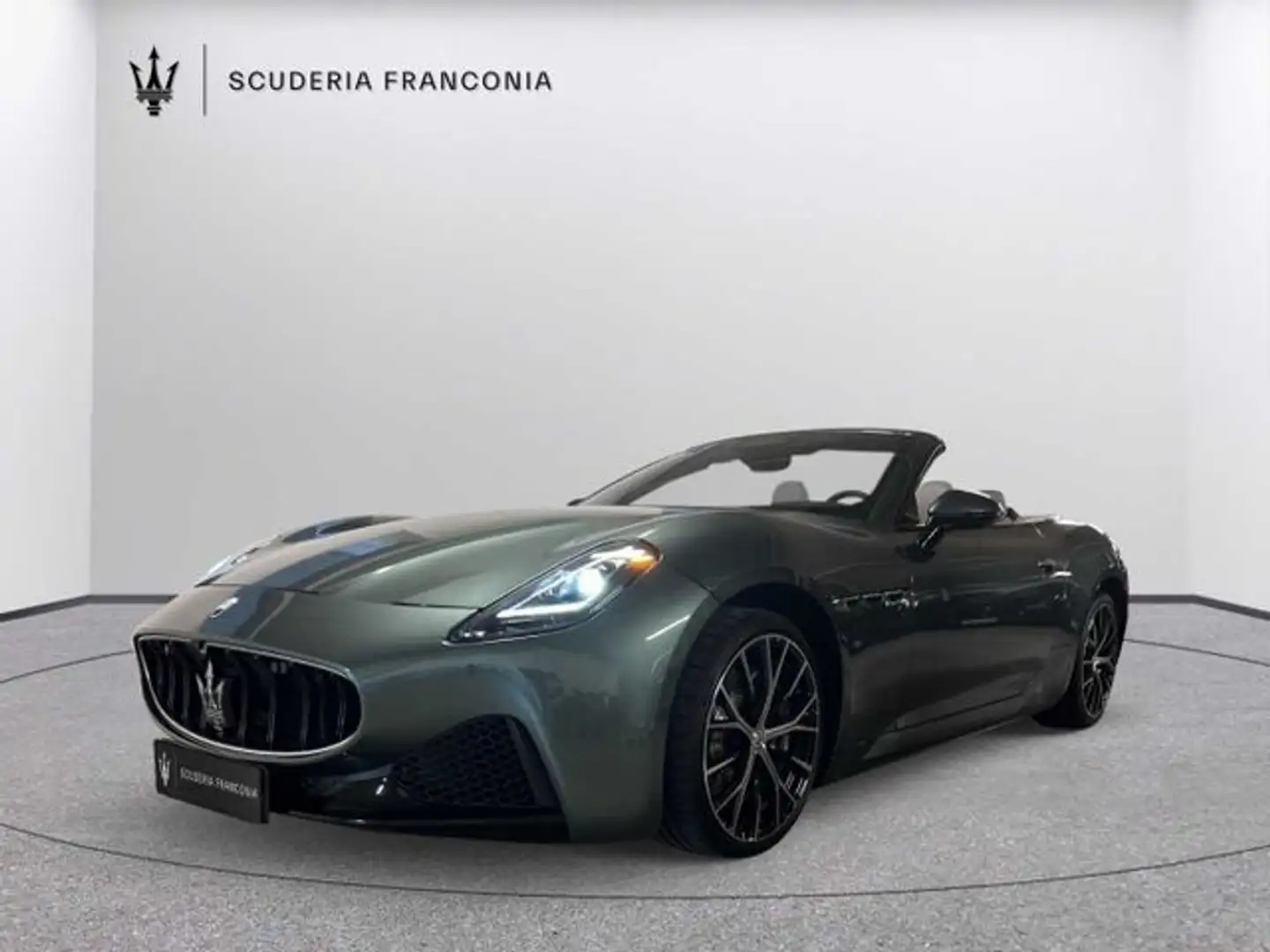 Maserati GranCabrio Grün - 1