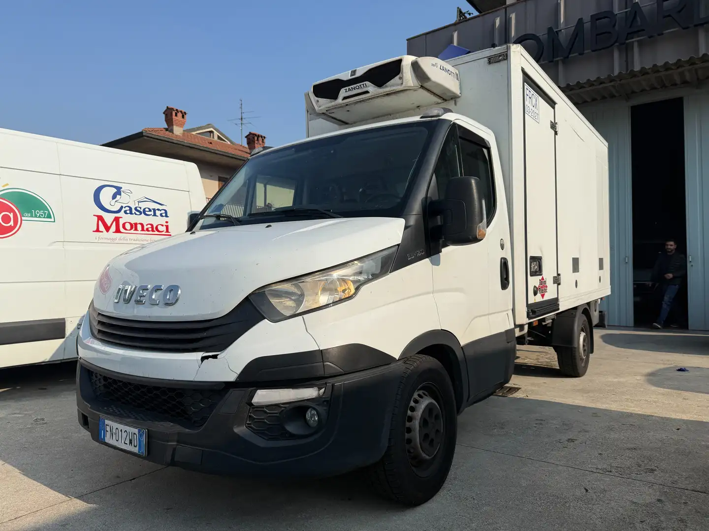 Iveco 35S18/3.0/ISOTERMICO/FRCX/2018/ATP VALIDO Blanc - 1