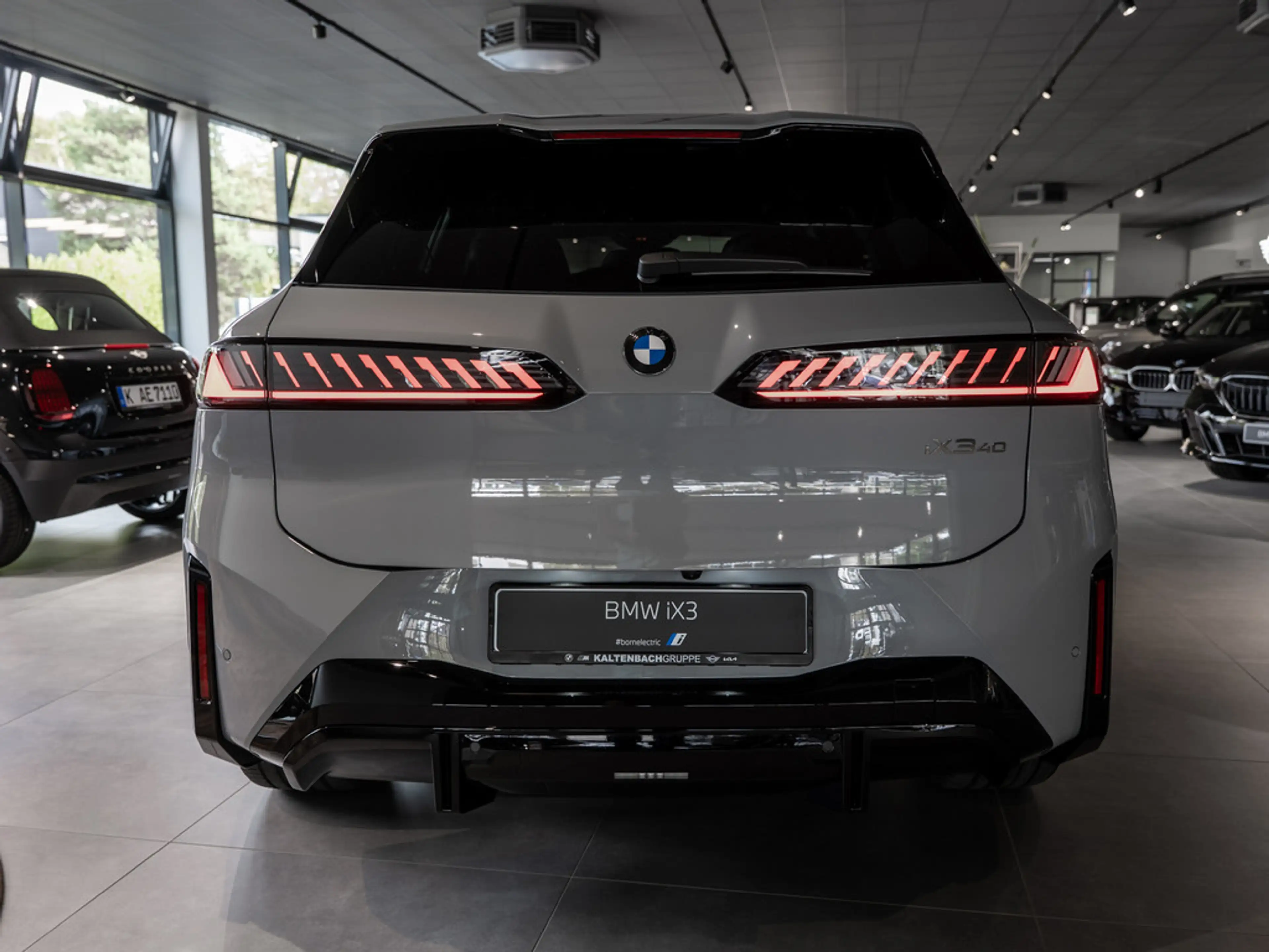BMW iX3 40 360° PANO LED HUD ACC AHK H/K KAMERA — photo 7
