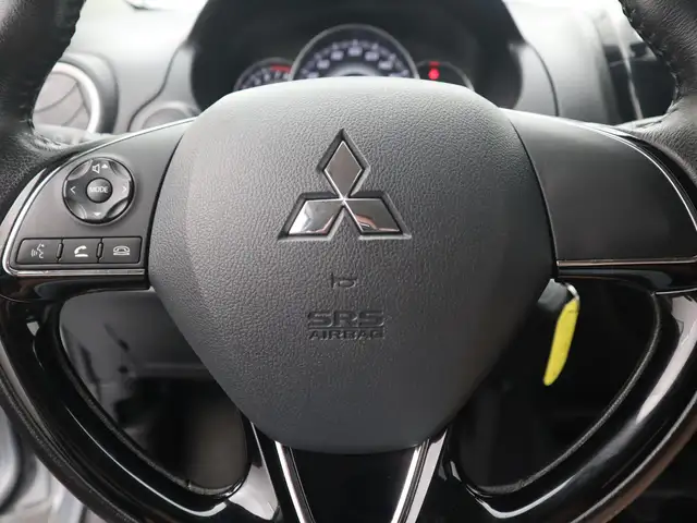 Mitsubishi Space Star view 12