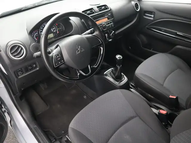 Mitsubishi Space Star view 9