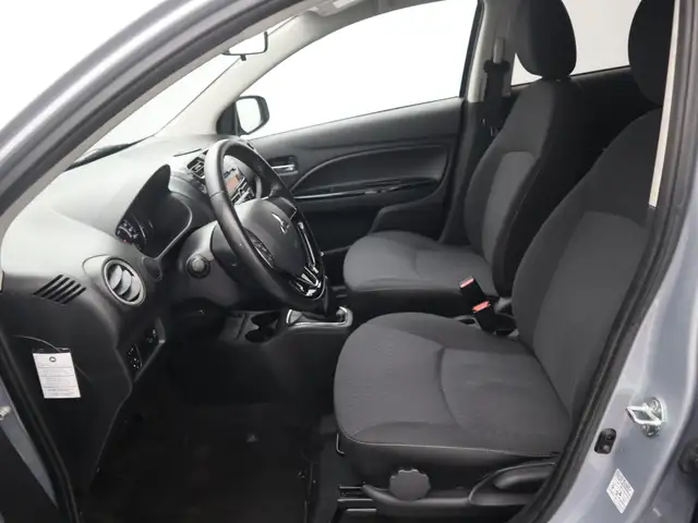 Mitsubishi Space Star view 19