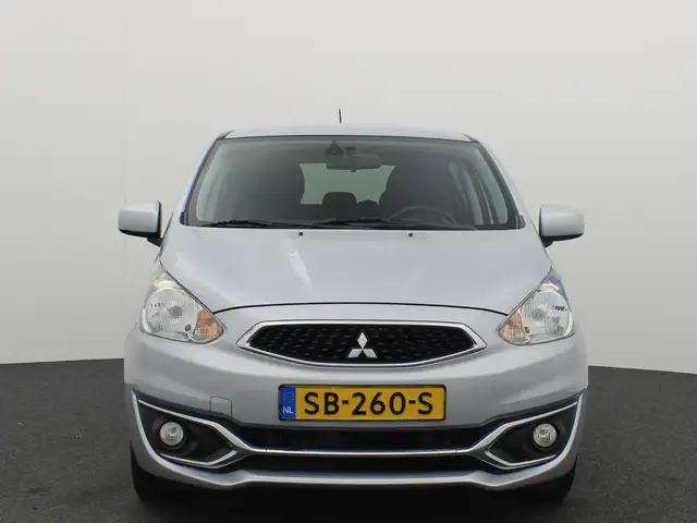 Mitsubishi Space Star view 17