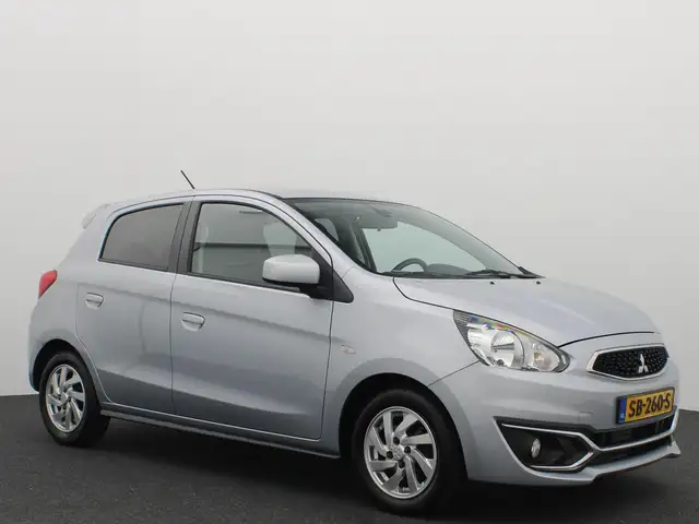 Mitsubishi Space Star view 16