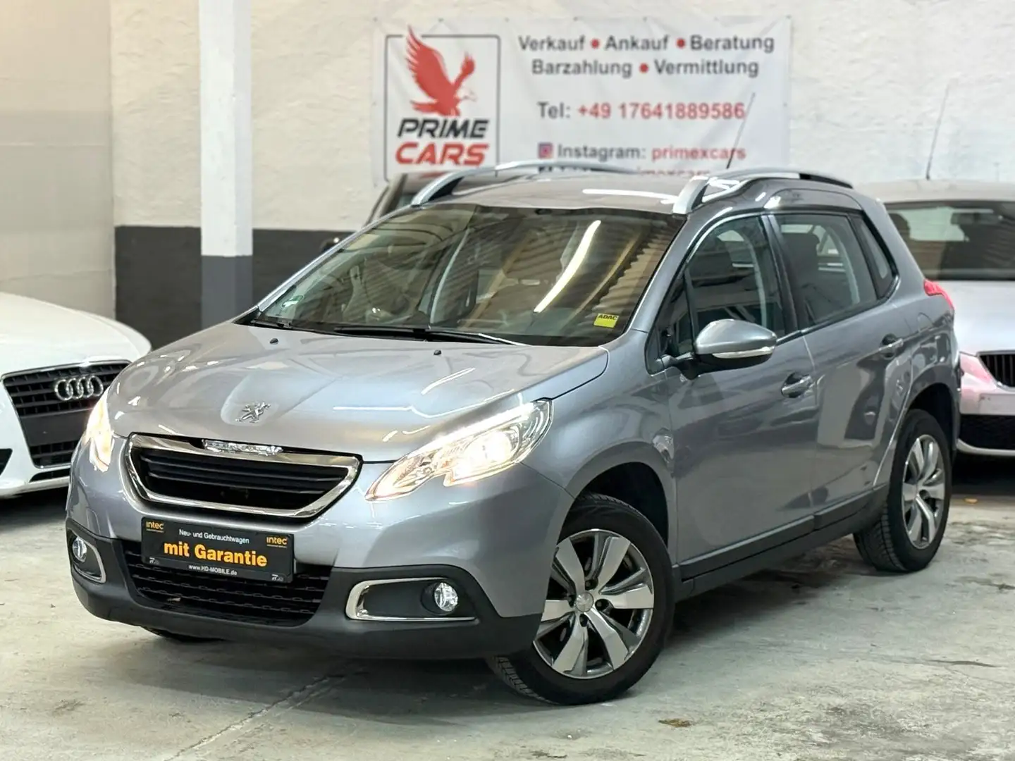 Peugeot 2008 Active*TÜV*PDC*NAVI* Grau - 1