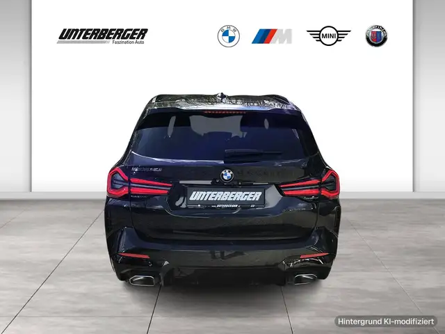 BMW X3 view 5