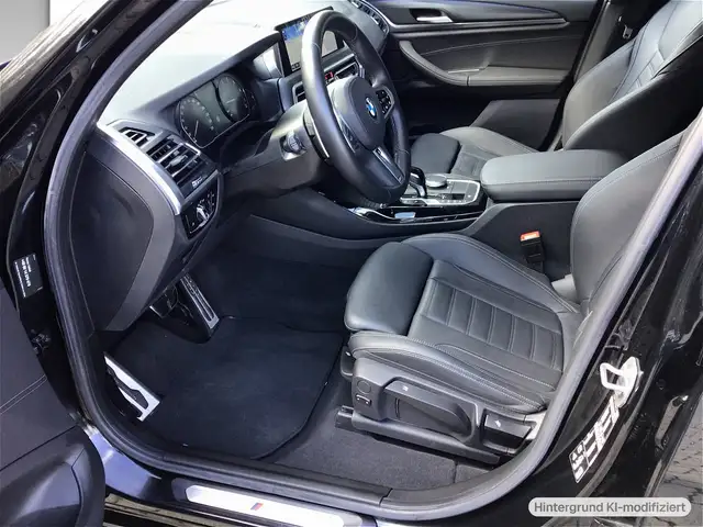 BMW X3 view 10