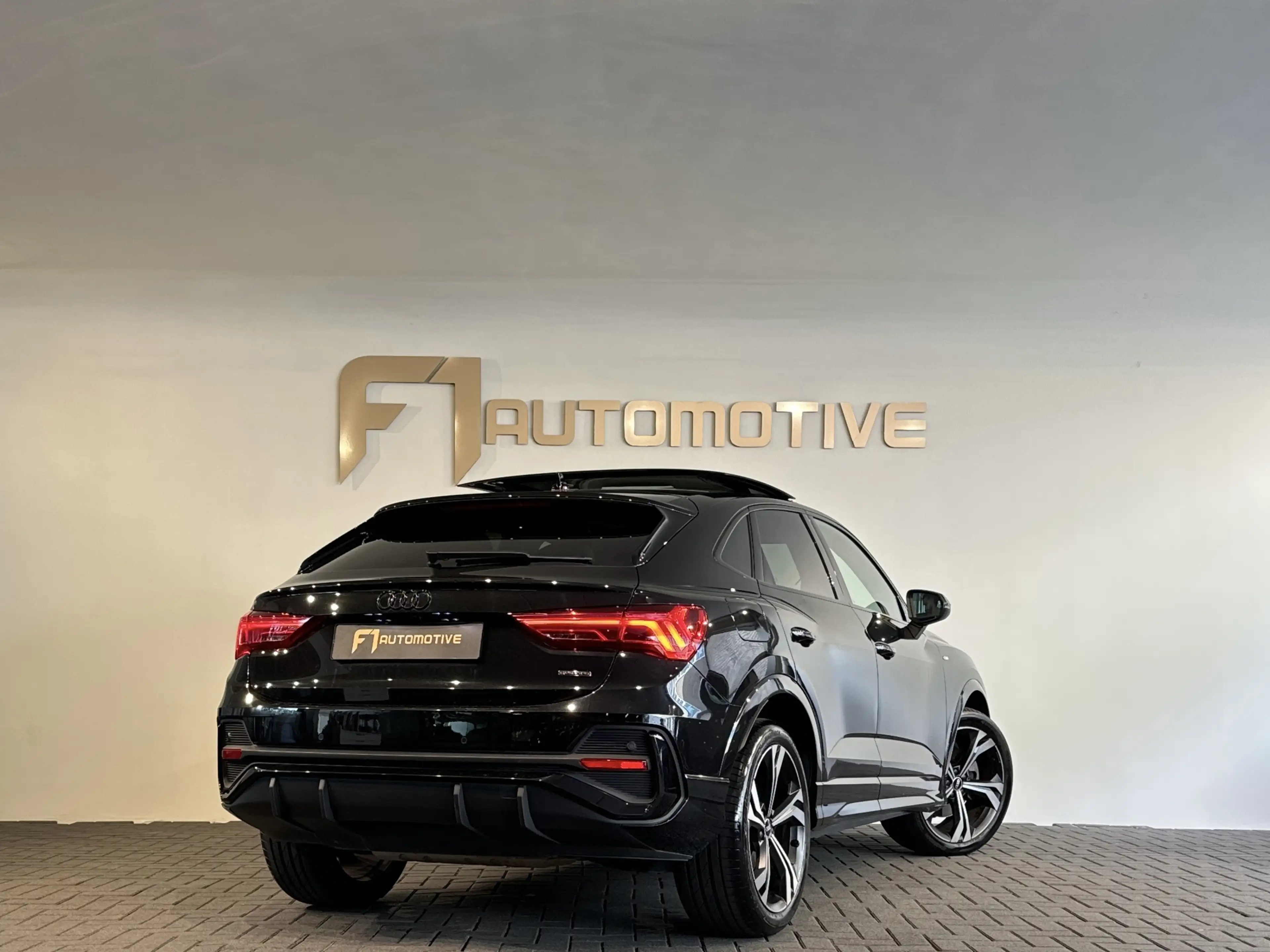 Audi Q3 Sportback 40 TFSI quattro 3xS-Line Pano|ACC|Lane|C — photo 11