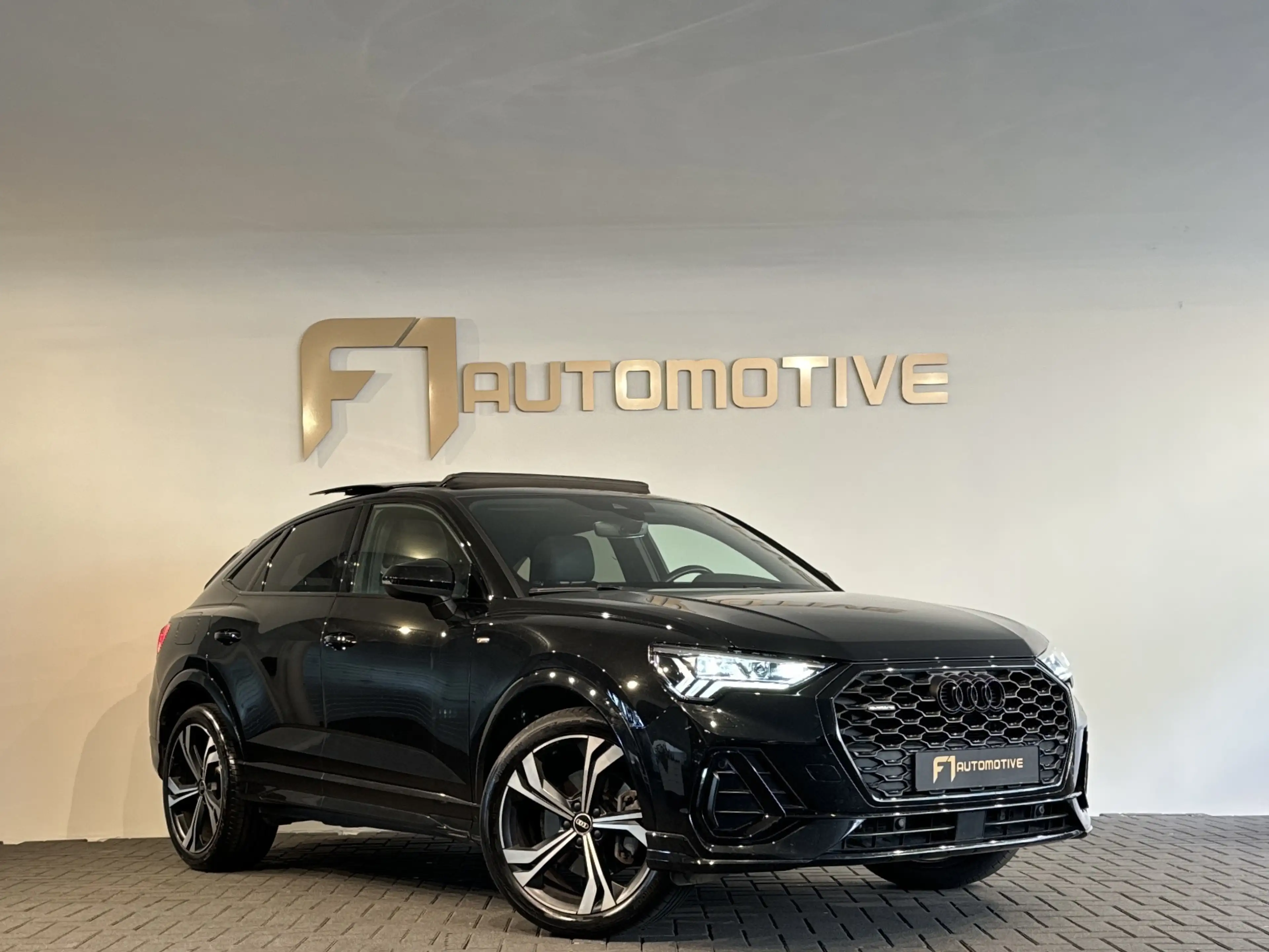 Audi Q3 Sportback 40 TFSI quattro 3xS-Line Pano|ACC|Lane|C — photo 7