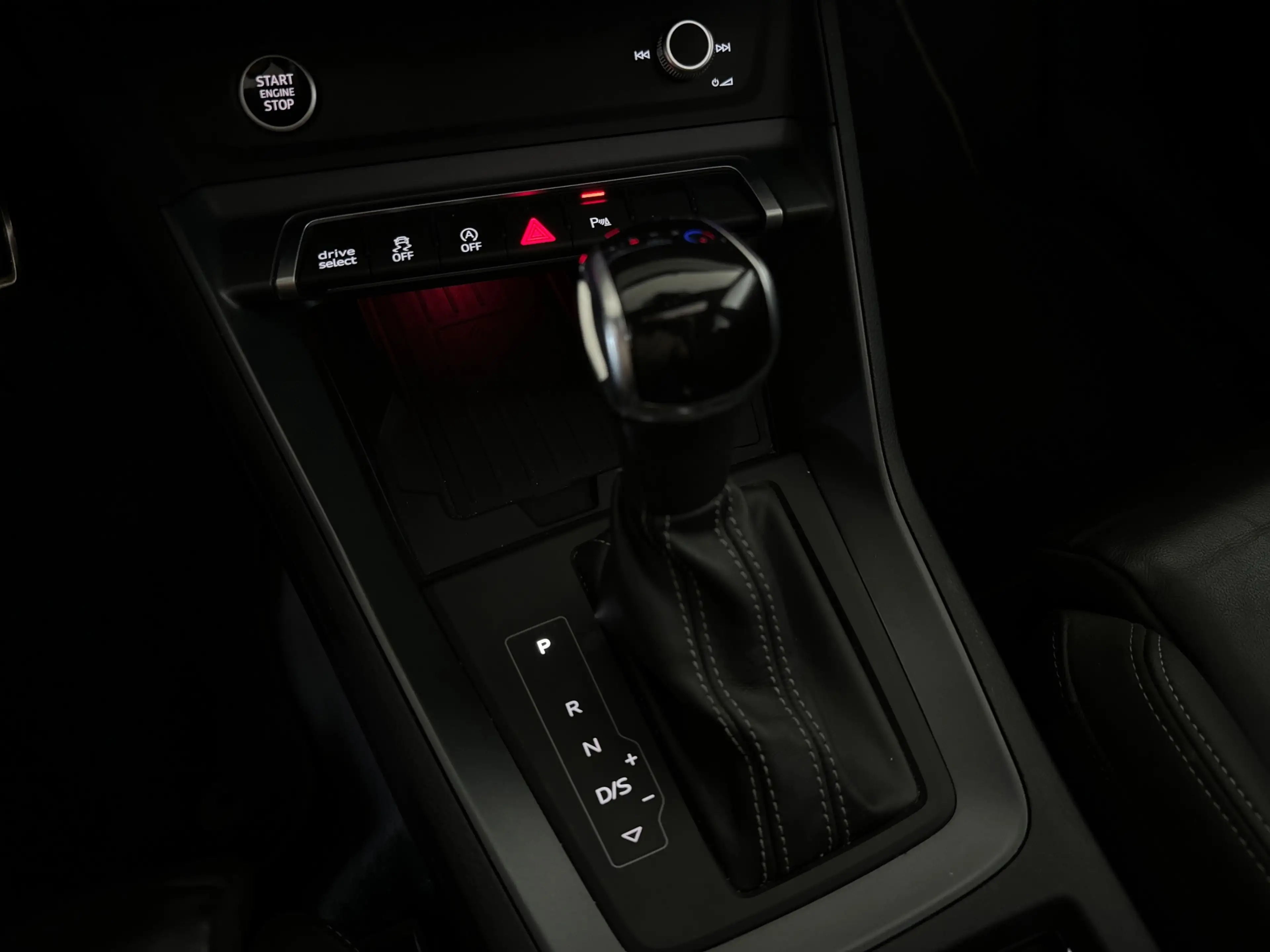 Audi Q3 Sportback 40 TFSI quattro 3xS-Line Pano|ACC|Lane|C — photo 9