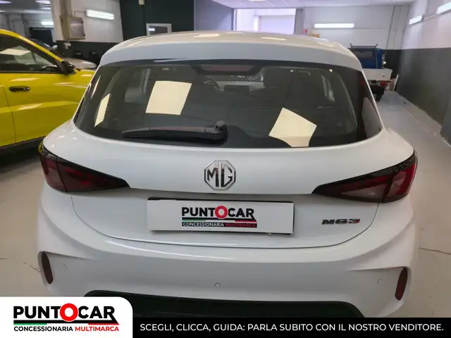MG MG3 view 5