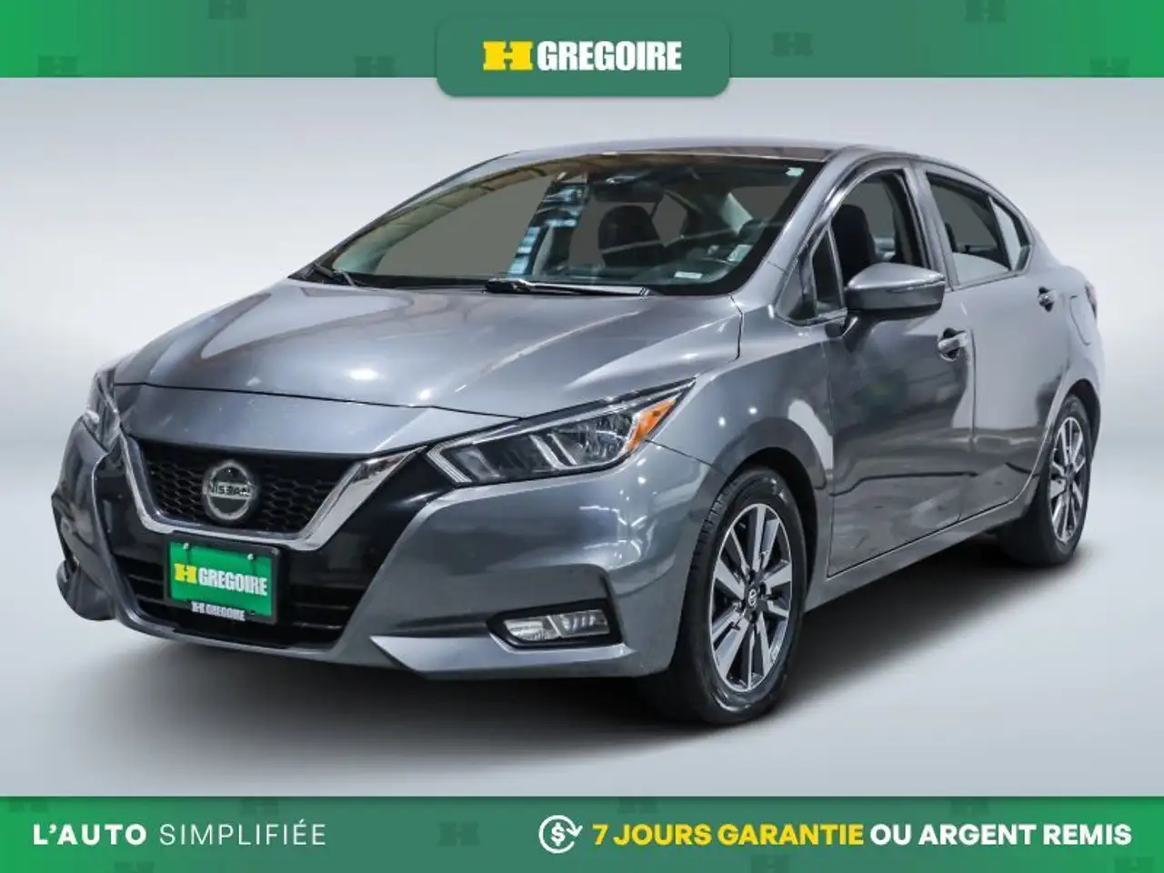 Nissan Versa снимка Nissan Versa